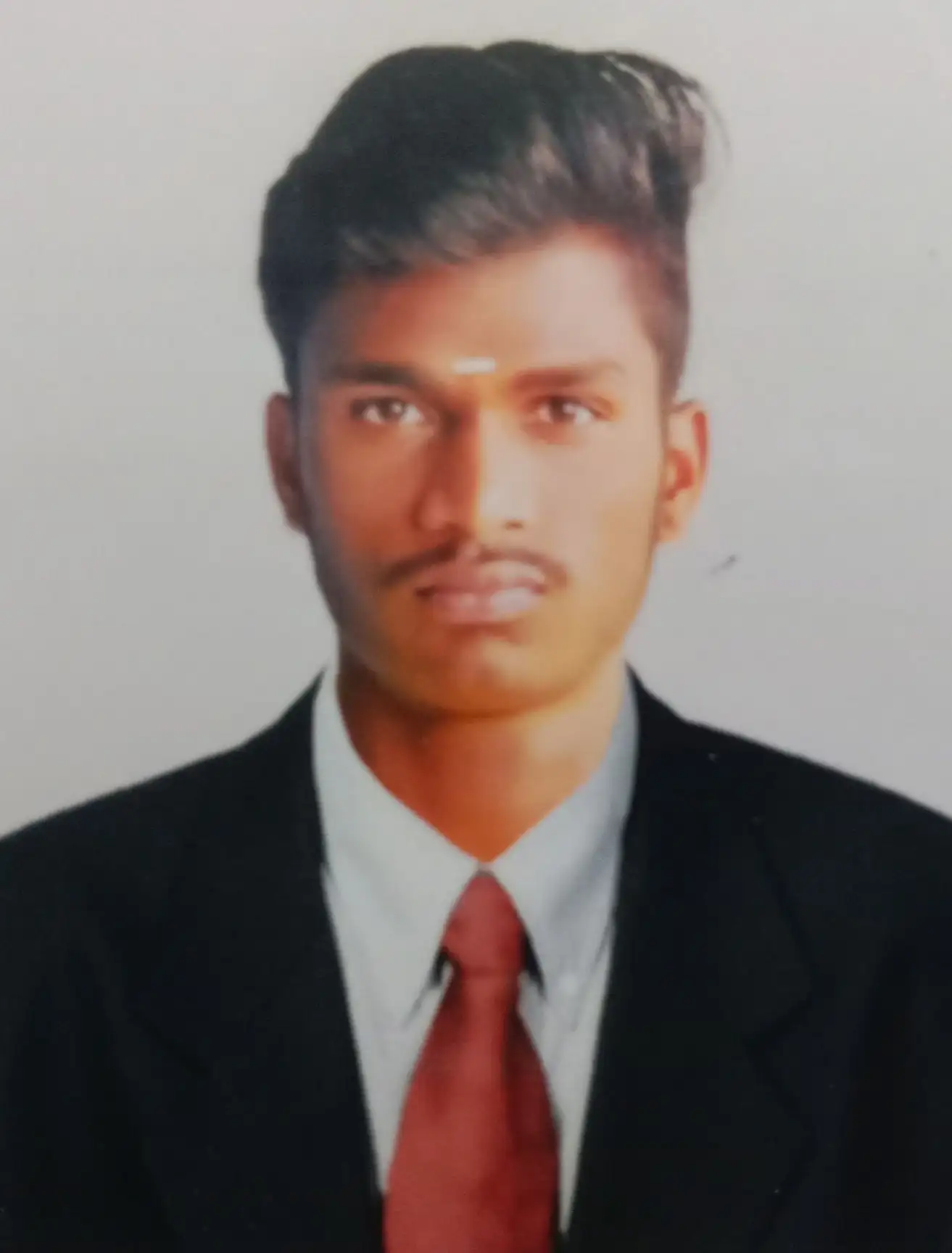Muthu Kumar E — part-time placement as Food And Beverage Service (Bar) at Hotel Sahana Castle